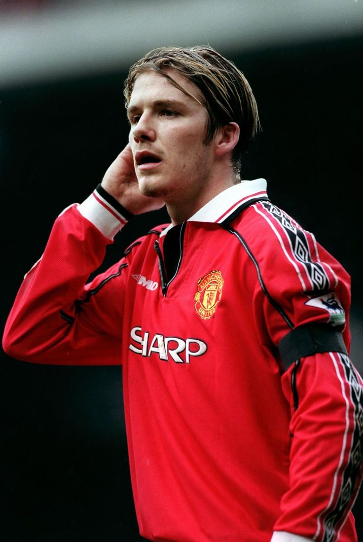Retro Manchester United Home 98/00