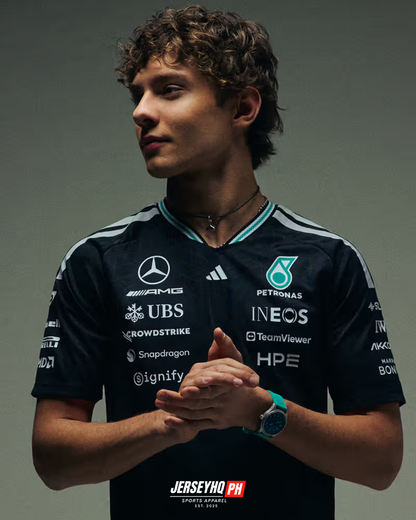 Mercedes AMG Petronas F1 2026 Team T-Shirt - Black